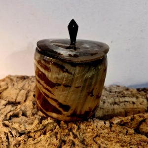 Caja asta