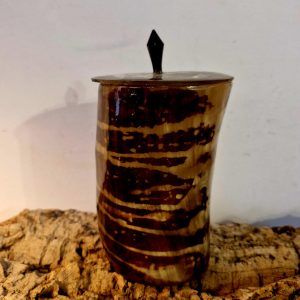 Caja asta